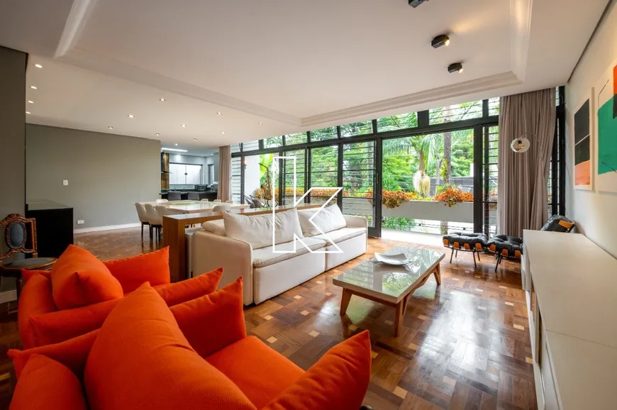 Foto 1 de Casa com 5 Quartos à venda, 340m² em Brooklin, São Paulo