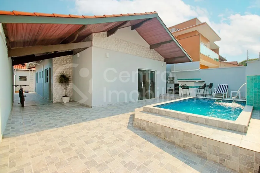 Foto 1 de Casa com 3 Quartos à venda, 166m² em Nova Peruíbe, Peruíbe