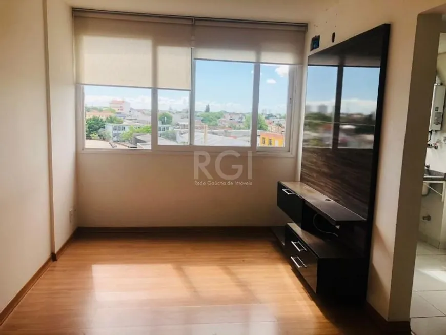 Foto 1 de Apartamento com 3 Quartos à venda, 72m² em São João, Porto Alegre