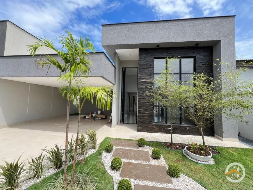 Foto 1 de Casa com 3 Quartos à venda, 194m² em Jardim Europa, Goiânia