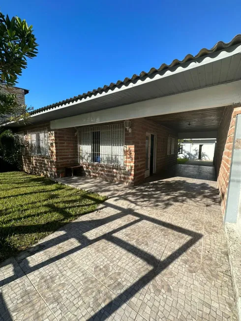 Foto 1 de Casa com 2 Quartos à venda, 100m² em Nazaré, Cidreira