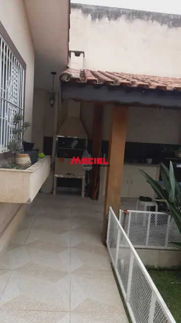 Foto 1 de Casa com 2 Quartos à venda, 91m² em Jardim Alvinopolis, Atibaia