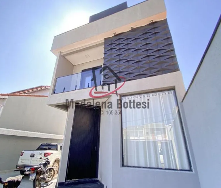 Foto 1 de Casa com 3 Quartos à venda, 270m² em Vila Suíssa, Mogi das Cruzes