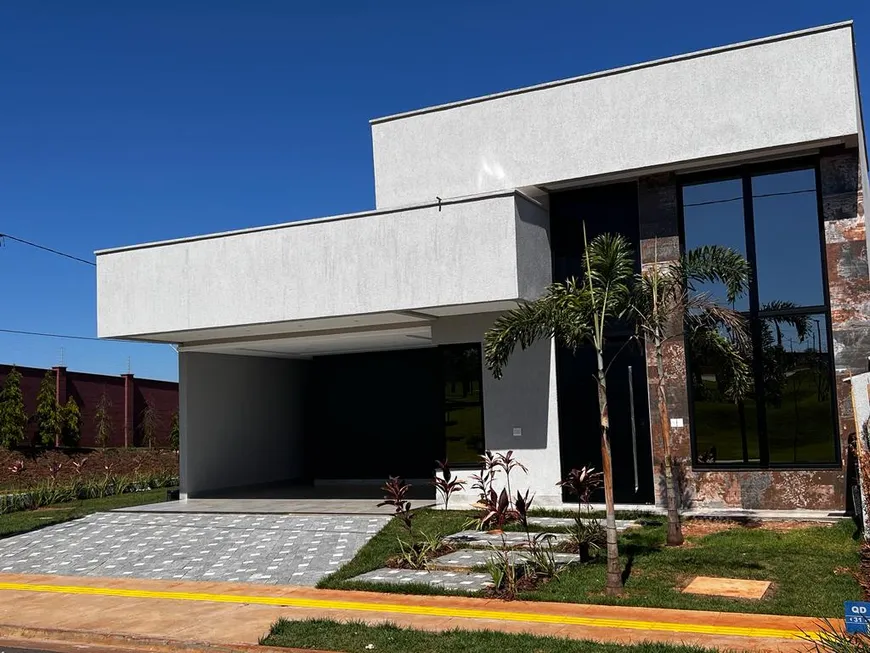 Foto 1 de Casa com 4 Quartos à venda, 185m² em Jardins Capri, Senador Canedo