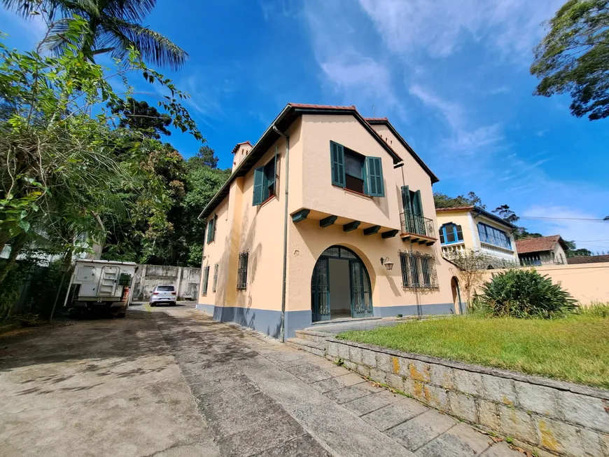 Foto 1 de Casa com 5 Quartos à venda, 350m² em Centro, Petrópolis