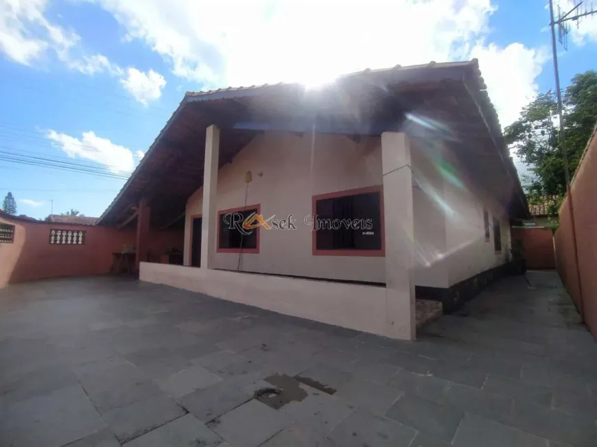 Foto 1 de Casa com 3 Quartos à venda, 170m² em Jardim Itapoan, Mongaguá