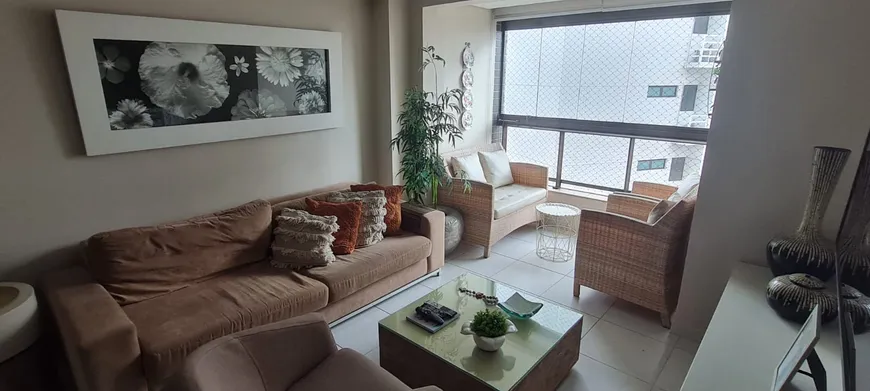 Foto 1 de Apartamento com 3 Quartos à venda, 85m² em Madalena, Recife