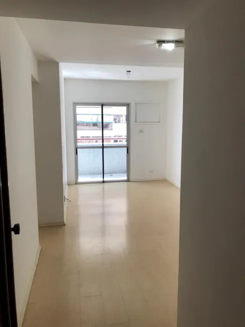 Foto 1 de Apartamento com 2 Quartos à venda, 65m² em Barra da Tijuca, Rio de Janeiro