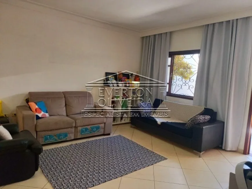 Foto 1 de Sobrado com 2 Quartos à venda, 170m² em Jardim Califórnia, Jacareí