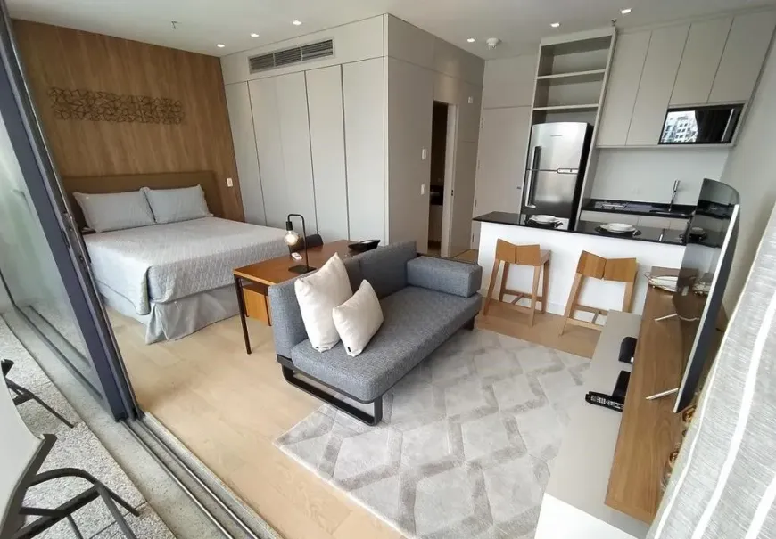 Foto 1 de Flat com 1 Quarto para alugar, 42m² em Vila Olímpia, São Paulo