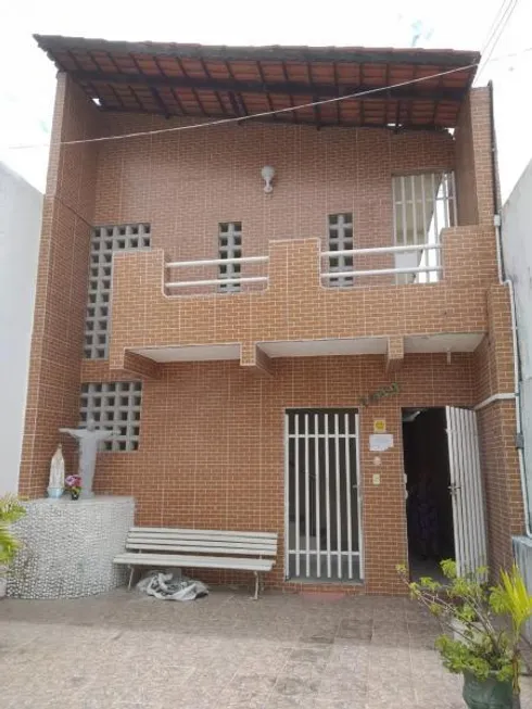 Foto 1 de Apartamento com 2 Quartos para alugar, 50m² em Joaquim Tavora, Fortaleza