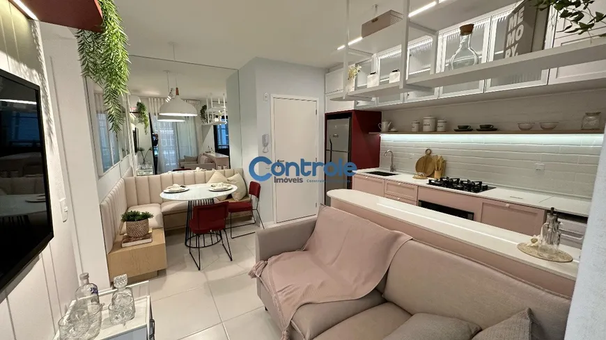 Foto 1 de Apartamento com 2 Quartos à venda, 53m² em Areias, São José