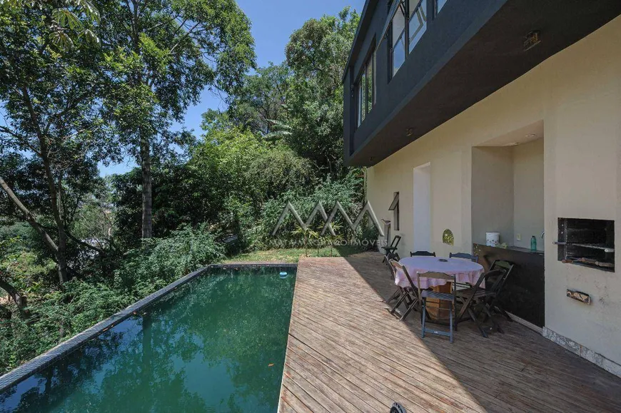 Foto 1 de Casa de Condomínio com 4 Quartos à venda, 420m² em Vila  Alpina, Nova Lima