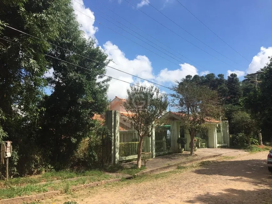 Foto 1 de Lote/Terreno à venda, 795m² em Teresópolis, Porto Alegre