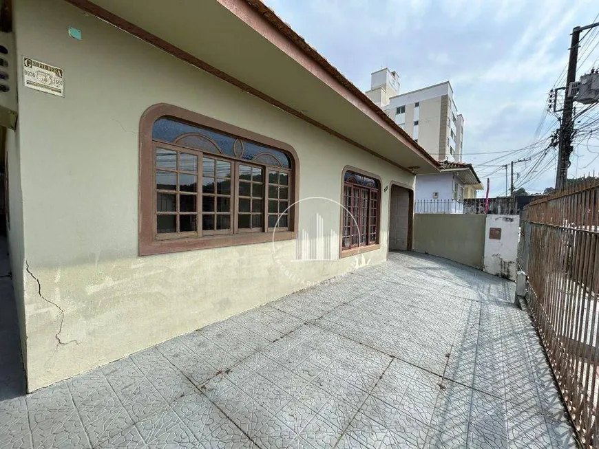 Foto 1 de Casa com 3 Quartos à venda, 191m² em Praia Comprida, São José