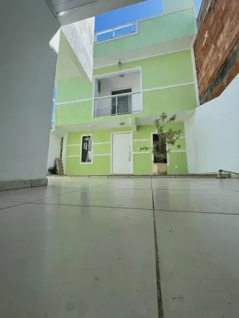 Foto 1 de Casa com 3 Quartos à venda, 160m² em Carmari, Nova Iguaçu