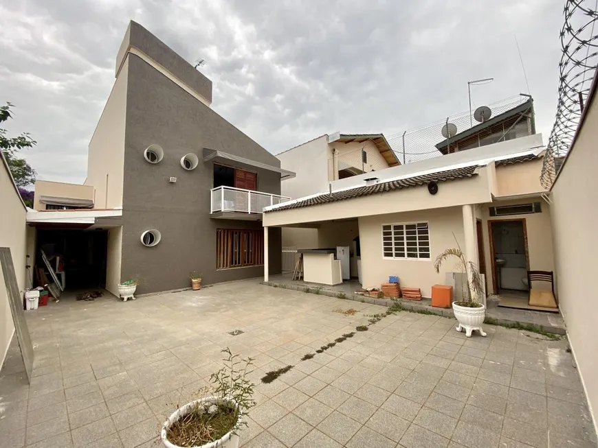 Foto 1 de Casa com 3 Quartos à venda, 220m² em Jardim Europa, Bragança Paulista