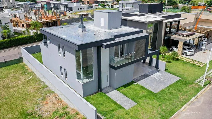 Foto 1 de Casa de Condomínio com 4 Quartos à venda, 229m² em São João do Rio Vermelho, Florianópolis