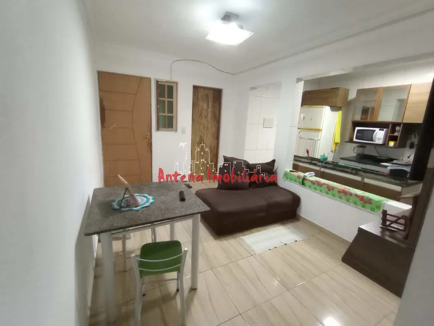 Foto 1 de Casa de Condomínio com 2 Quartos à venda, 52m² em Vila Romanópolis, Ferraz de Vasconcelos