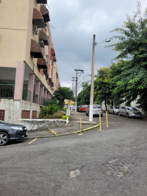 Foto 1 de Apartamento com 2 Quartos para alugar, 64m² em Colubandê, São Gonçalo