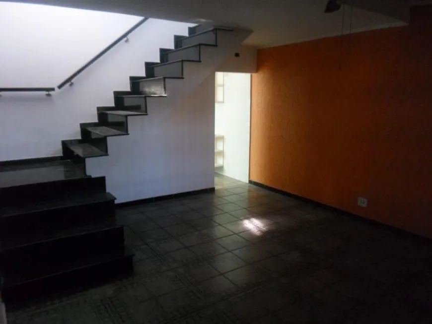 Foto 1 de Sobrado com 3 Quartos à venda, 120m² em Vila Nhocune, São Paulo