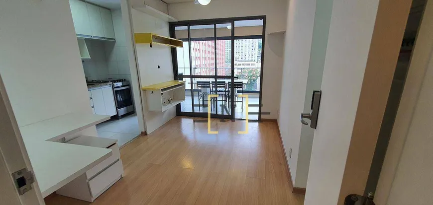 Foto 1 de Apartamento com 1 Quarto à venda, 40m² em Aclimação, São Paulo