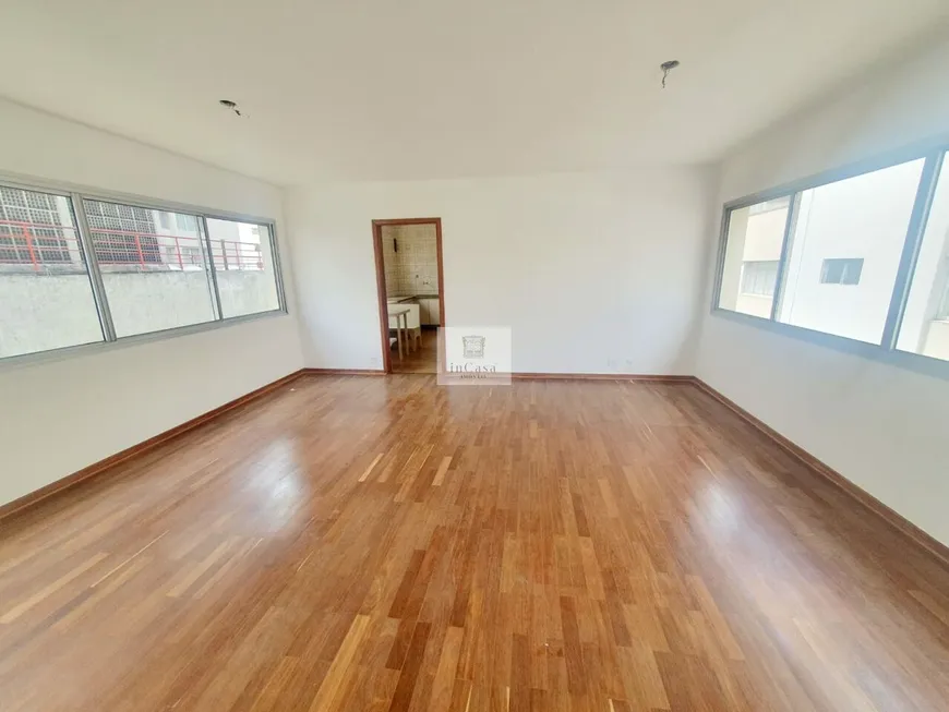 Foto 1 de Apartamento com 3 Quartos à venda, 130m² em Santa Cecília, São Paulo