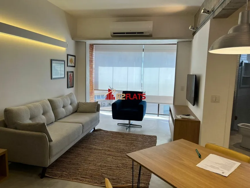 Foto 1 de Flat com 1 Quarto para alugar, 42m² em Vila Nova Conceição, São Paulo