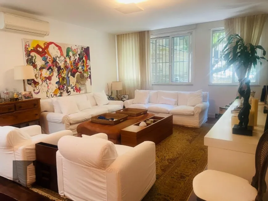 Foto 1 de Apartamento com 3 Quartos à venda, 160m² em Gávea, Rio de Janeiro