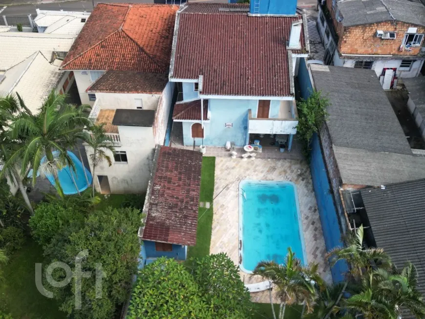 Foto 1 de Casa à venda, 300m² em Jardim Atlântico, Florianópolis