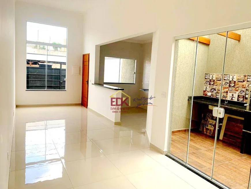 Foto 1 de Casa com 3 Quartos à venda, 82m² em Piracangagua, Taubaté