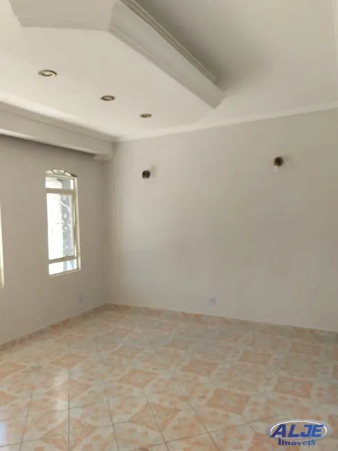 Foto 1 de Casa com 3 Quartos à venda, 228m² em Nucleo Habitacional Chico Mendes, Marília