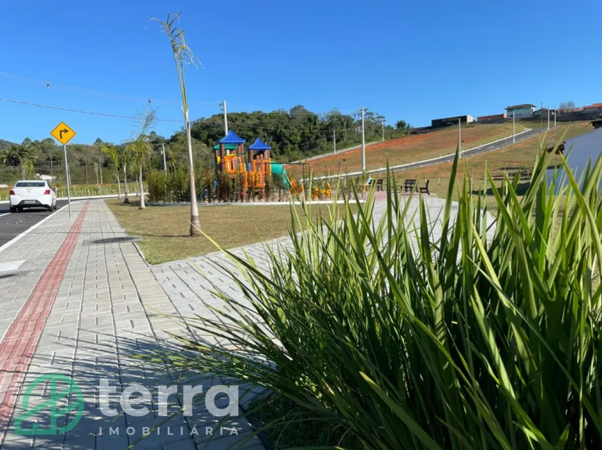 Foto 1 de Lote/Terreno à venda, 374m² em Estrada das Areias, Indaial