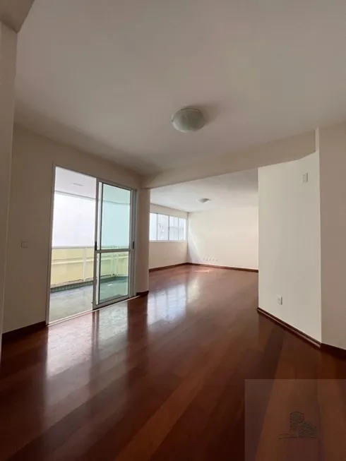 Foto 1 de Apartamento com 3 Quartos à venda, 160m² em Beira Mar, Florianópolis