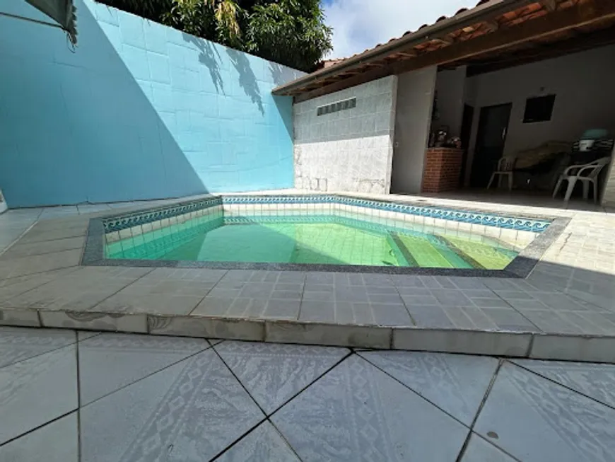 Foto 1 de Casa de Condomínio com 5 Quartos à venda, 250m² em Itaipu, Niterói