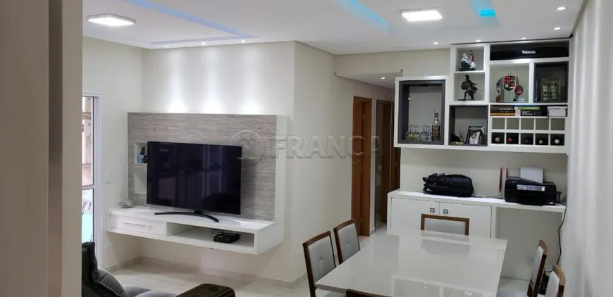 Foto 1 de Apartamento com 3 Quartos à venda, 80m² em Vila Machado , Jacareí