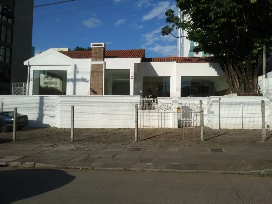 Foto 1 de Ponto Comercial para alugar, 599m² em Três Figueiras, Porto Alegre