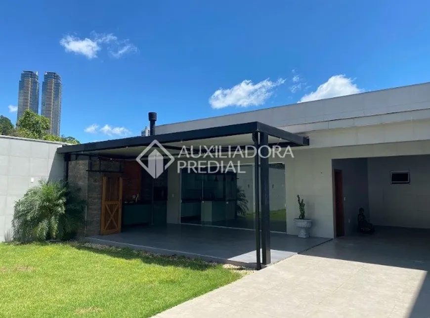 Foto 1 de Casa com 3 Quartos à venda, 234m² em Barra, Balneário Camboriú