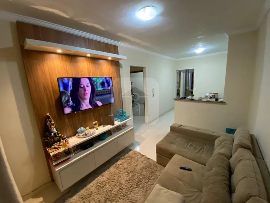 Foto 1 de Casa com 3 Quartos à venda, 180m² em Jardim Canaã, Uberlândia