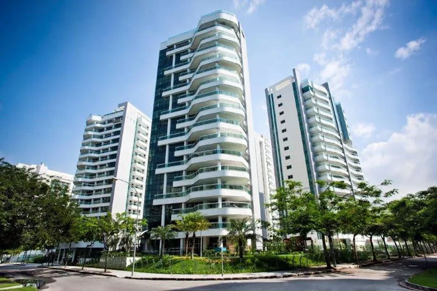 Foto 1 de Apartamento com 4 Quartos à venda, 297m² em Barra da Tijuca, Rio de Janeiro