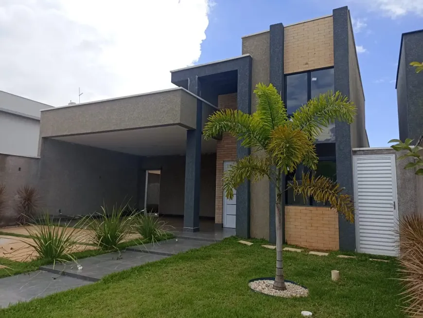 Foto 1 de Casa de Condomínio com 3 Quartos à venda, 210m² em Ponte Alta Norte, Brasília