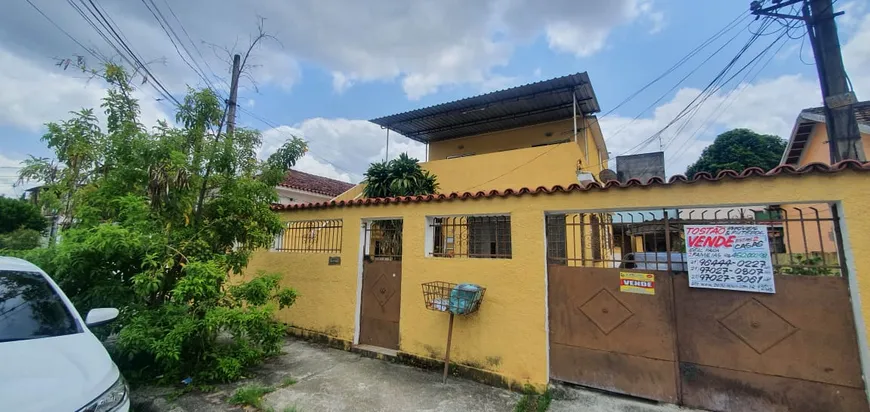 Foto 1 de Casa com 4 Quartos à venda, 120m² em Marechal Hermes, Rio de Janeiro