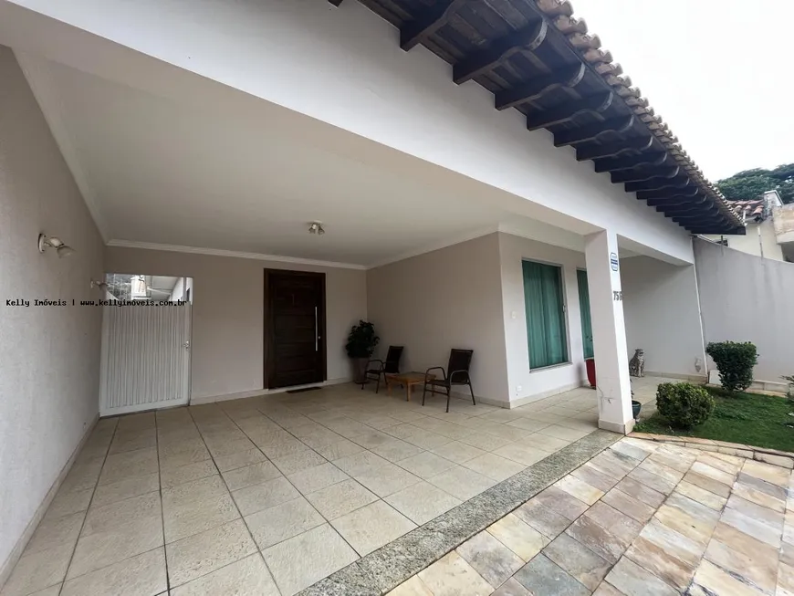Foto 1 de Casa com 3 Quartos à venda, 330m² em Jardim Aviacao, Presidente Prudente