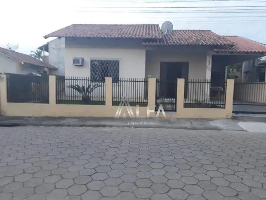 Foto 1 de Casa com 4 Quartos à venda, 153m² em Centro, Penha