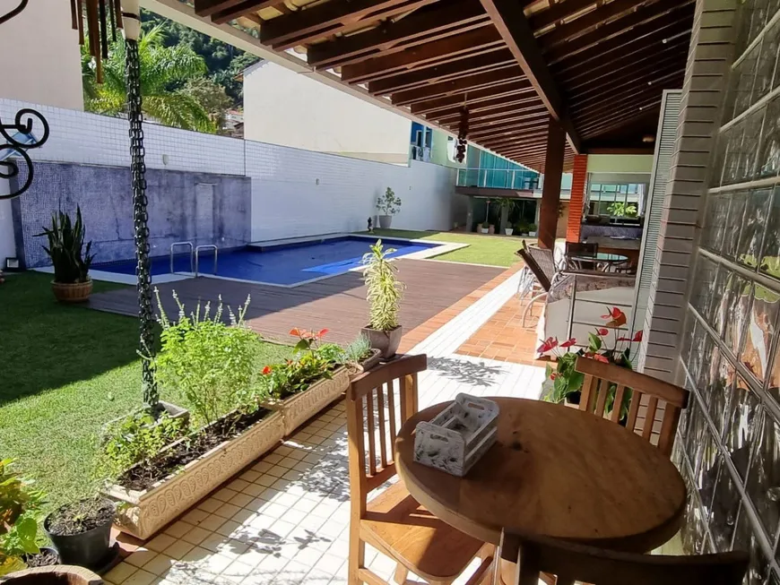 Foto 1 de Casa com 6 Quartos à venda, 724m² em Centro, Domingos Martins