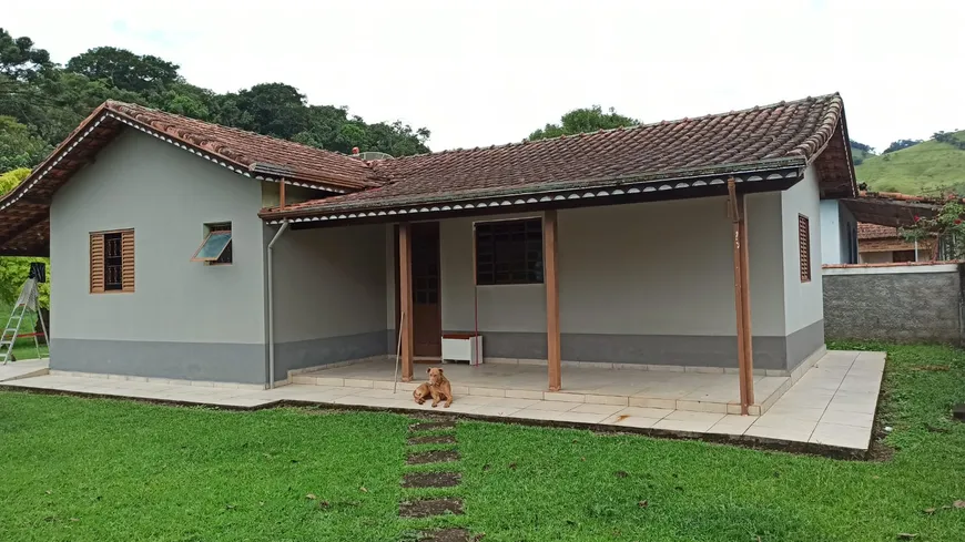 Foto 1 de Fazenda/Sítio com 2 Quartos à venda, 31000m² em Zona Rural, Gonçalves