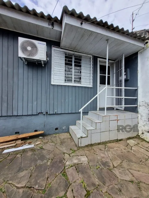 Foto 1 de Casa com 3 Quartos à venda, 59m² em Jardim Carvalho, Porto Alegre