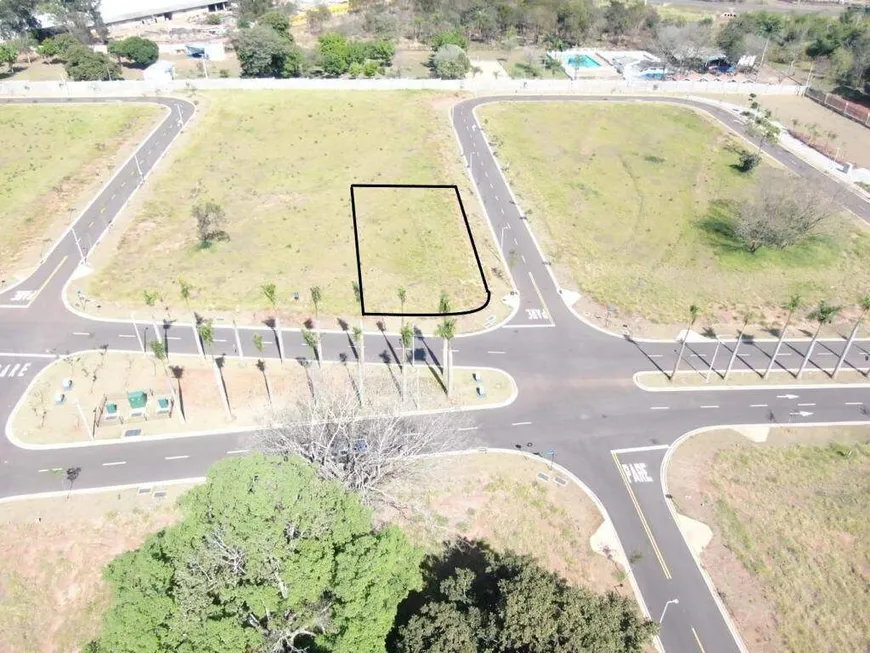 Foto 1 de Lote/Terreno à venda, 670m² em , Campo Grande