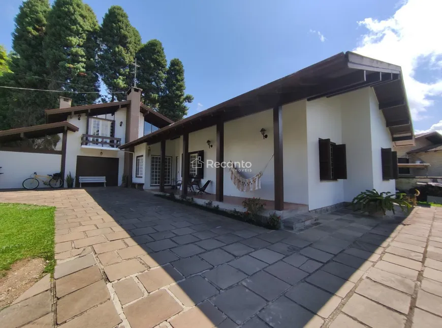 Foto 1 de Casa com 3 Quartos à venda, 242m² em Vila Suzana, Canela