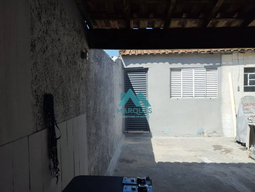 Foto 1 de Casa com 2 Quartos à venda, 145m² em Vila Santos, Caçapava
